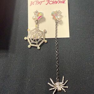NWT Betsey Johnson Silver Spider Earrings